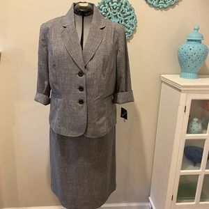 Women’s Suit  2 piece dark grey 18